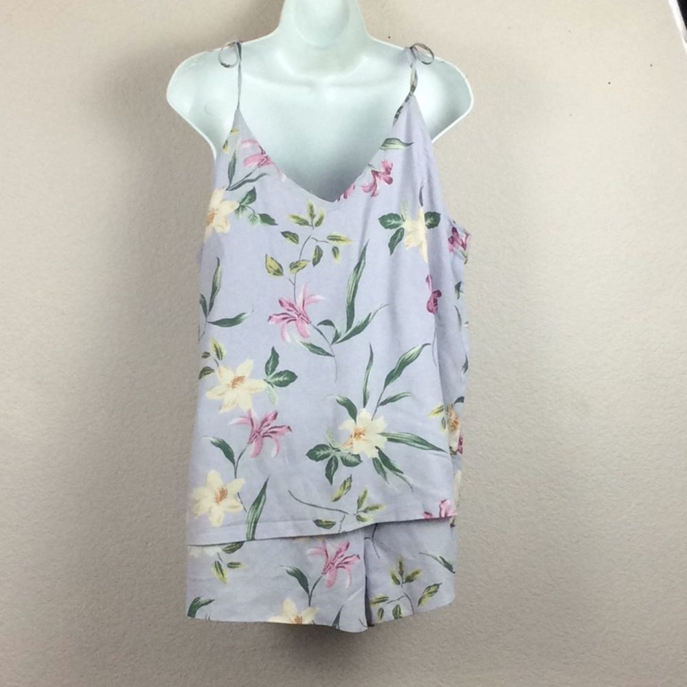 Style Rack design in L.A Romper - Picture 2 of 7